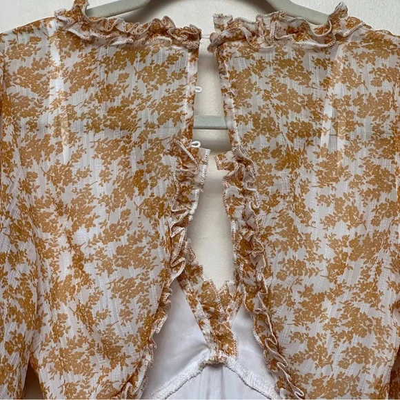 Saints + Secrets Mustard Floral Chiffon Ruffle Dress Size Small NWT - Picture 6 of 15